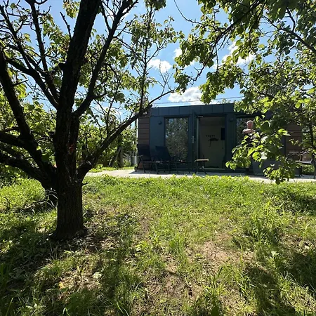 Glamping Pod Merunkami 布尔哈里
